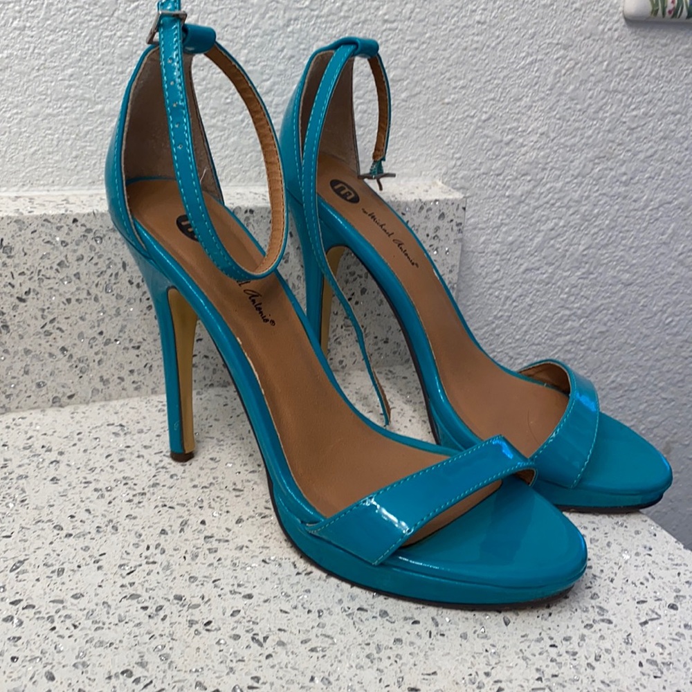 Pumps open toe